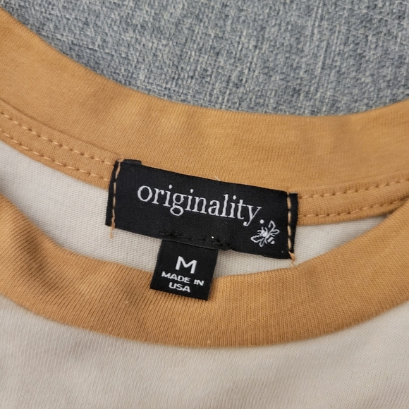 New Yellowstone cropped girls shirt, M - Picture 3 of 5